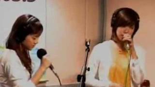 [20071005] SNSD Taeyeon & Tiffany - Because of You (Kelly Clarkson)