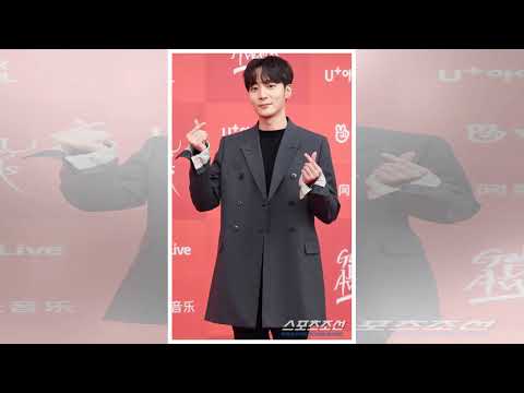 [포토] 로이킴 '올해도 사랑입니다!'...-[TUB]