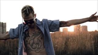 Video voorbeeld van "Achille Lauro - La Bella e La Bestia"