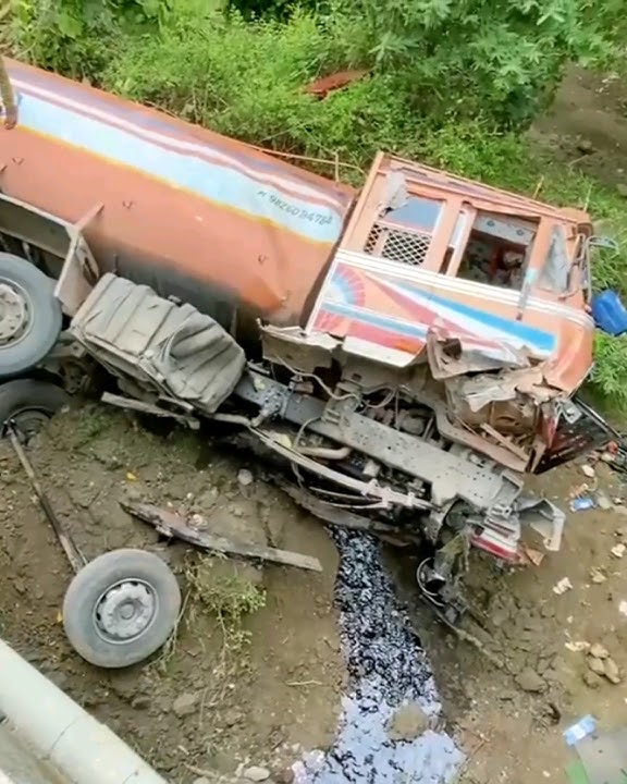 emotional song truck accident  jcb help very sad short video #youtubeshorts #viralvideo
