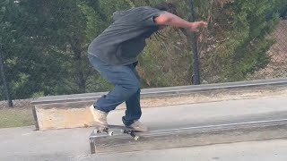 Is my new trick bs 180 switch bs 5-0 -or bs 180 nose grind 🤔let me know in the comments..
