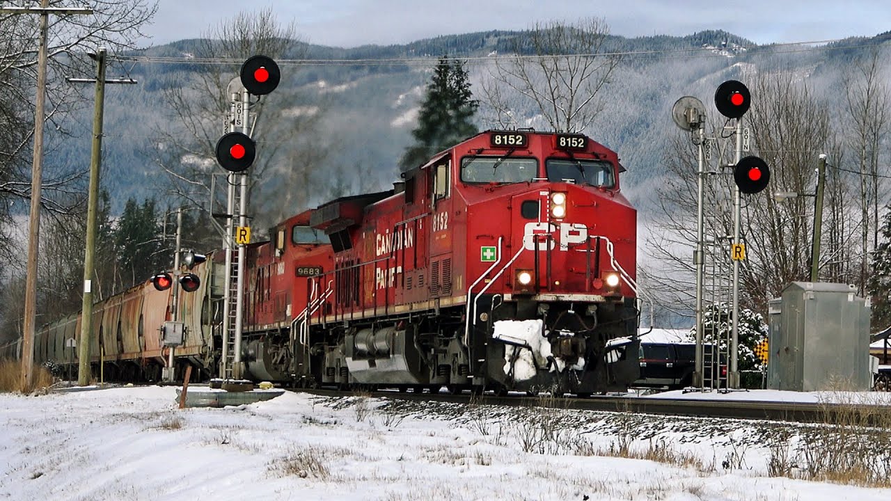 Canadian Pacific Potash Empties Get Signal Indication Down The CP Mainline
