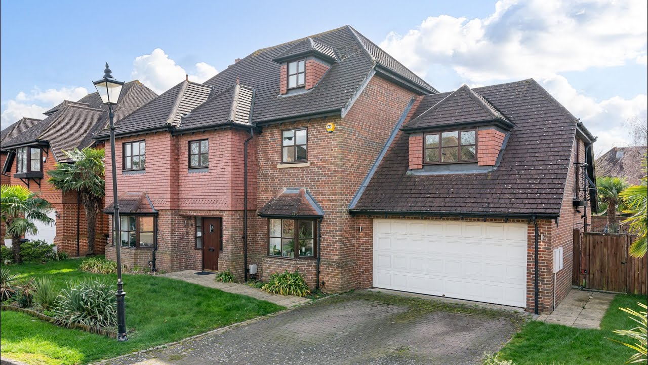 Rossendale Close, EN2 YouTube