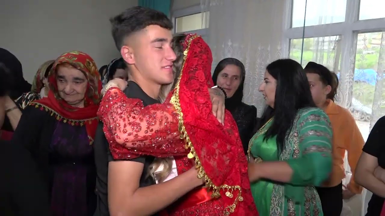 YÜREKLERİ DARLAYAN VEDA !!! - GELİN AİLESİNDEN KOPAMADI / bitter farewell / Kurdısh Wedding / VEDA!!
