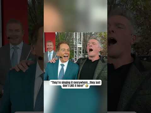 Saban got in on the singing 🎵