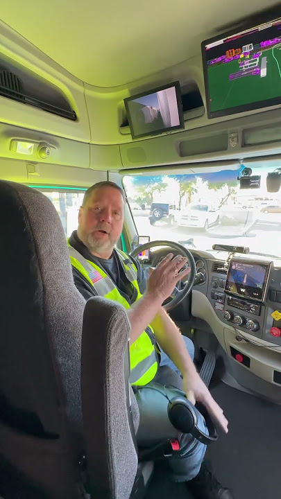 This Waymo 18-Wheeler is Semi-Autonomous! 🤯