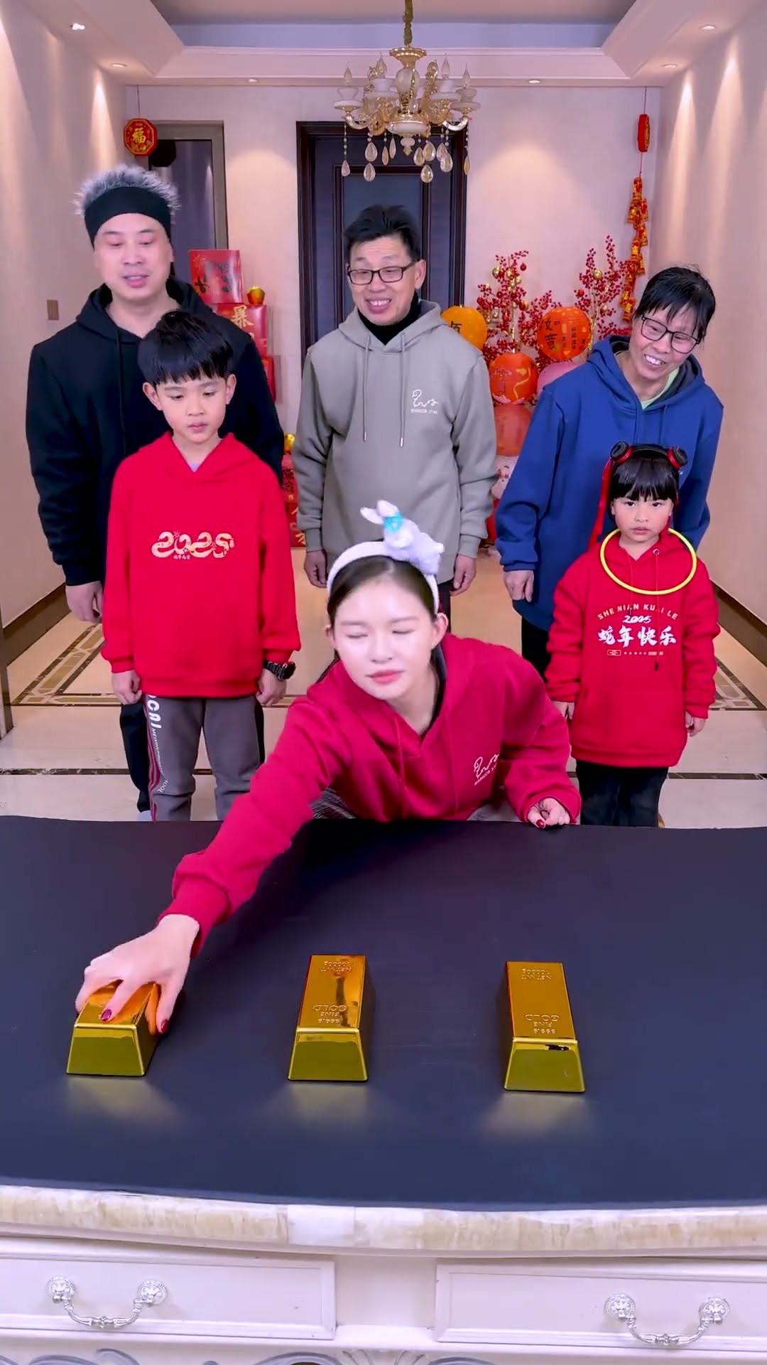 New Year Family Game! Brics Blind Box Challenge#Funnyfamily#Partygames