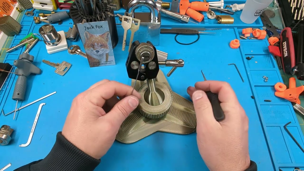 (87) US Mailbox Lock Pick and Gut