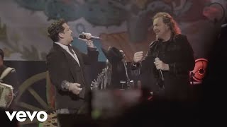 El Rey, Clavado En Un Bar - Maná ft. Christian Nodal (En vivo)