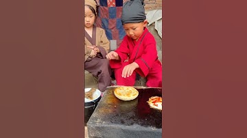 Thumbnail of Chinese Burger Egg Pan Chili Sauce