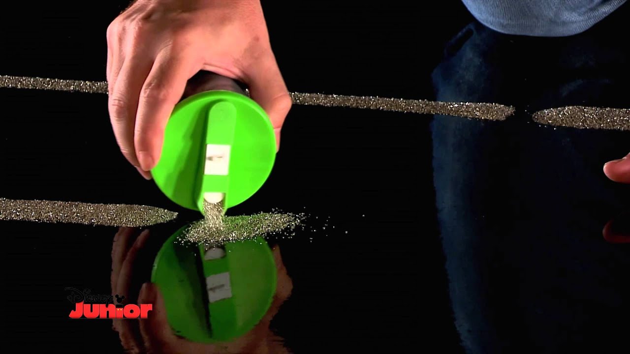 Art Attack - Big Art fourmilier - Disney Junior - VF