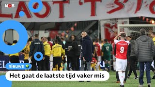 Vuurwerk Op Het Veld En Spelers Bekogeld Bij Mvv-Roda