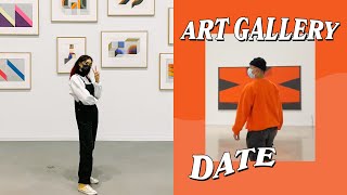 Cassie's Art Gallery Date! Picking an outfit | AD screenshot 1