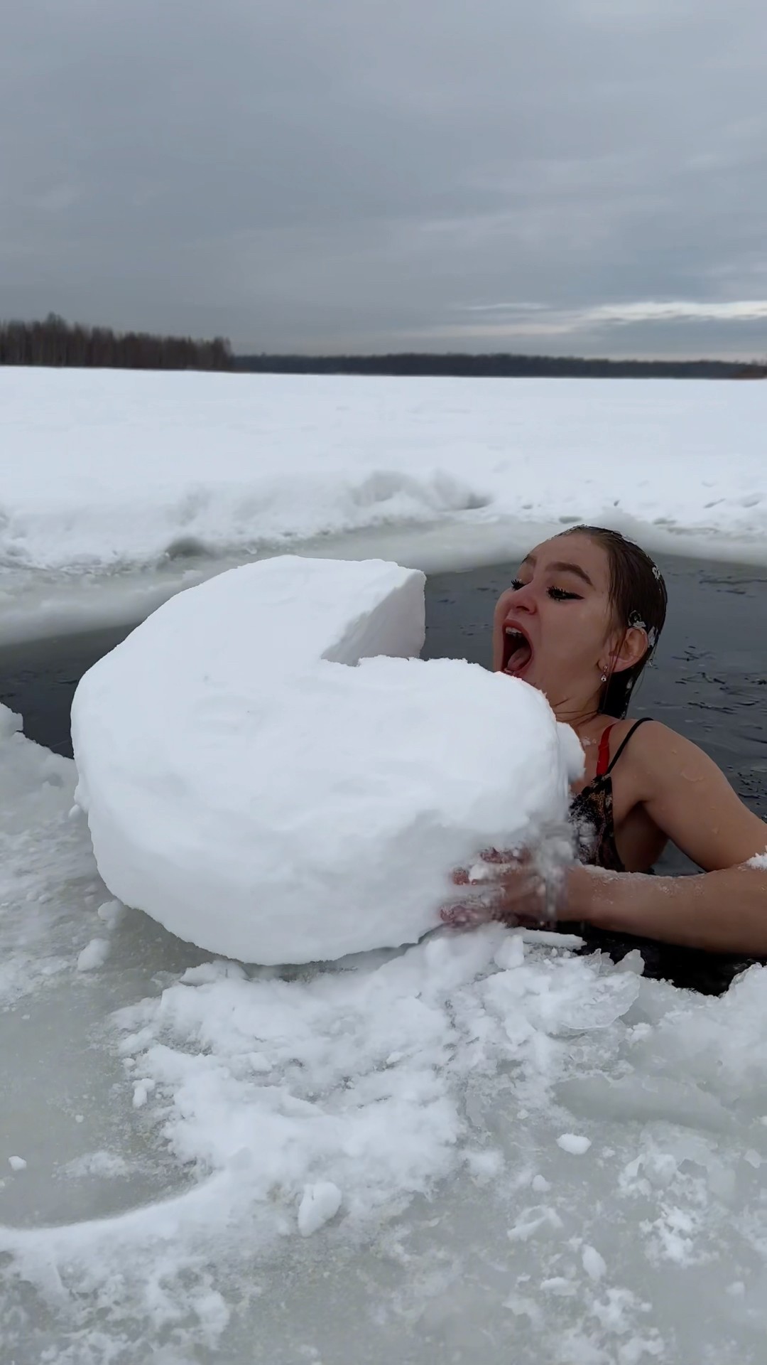 Ice big cheese ? #icequeen #ice #snowqueen #iceprincess #galkina_anechka