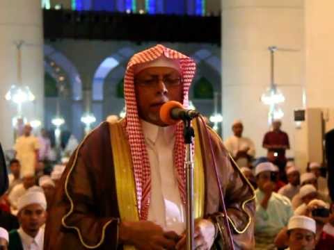 Sheikh Ali Ahmed Molla: Azan Maghrib di Masjid Shah Alam ...