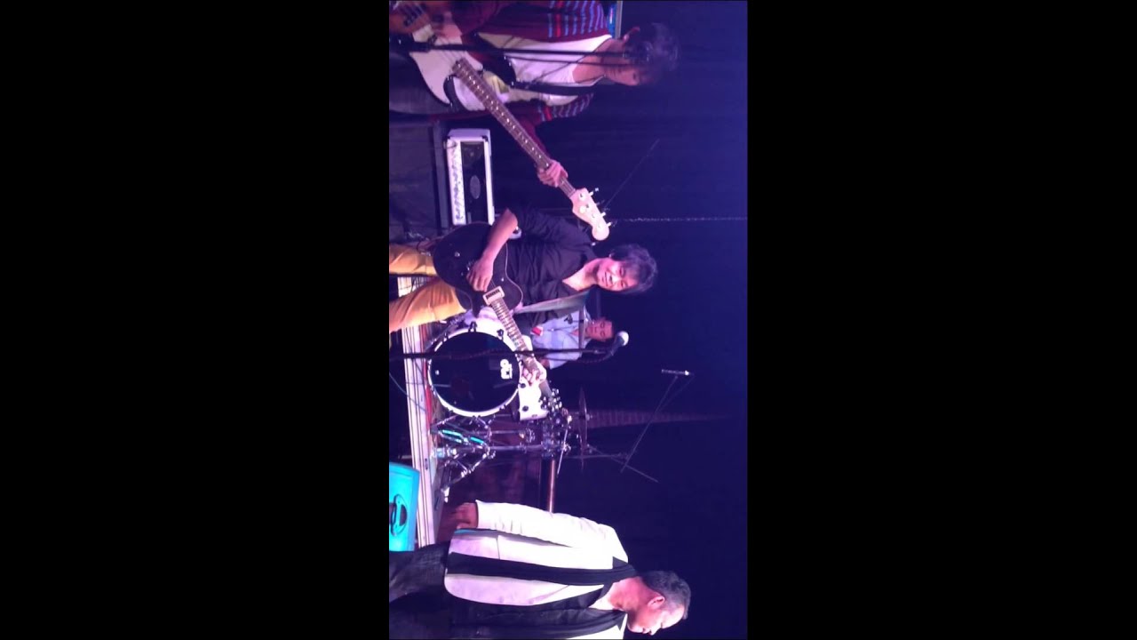Assista a Paul Sixstrings Tsis Tu Siab Li no YouTube Assista a Paul Sixstrings Tsis Tu Siab Li no YouTube