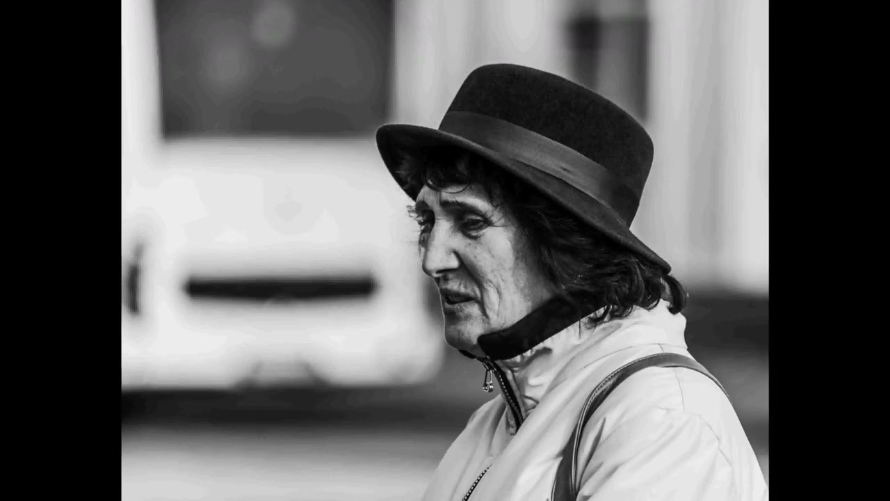 Street photography in a small town/小さな町の通りの写真撮影. Part # 485.