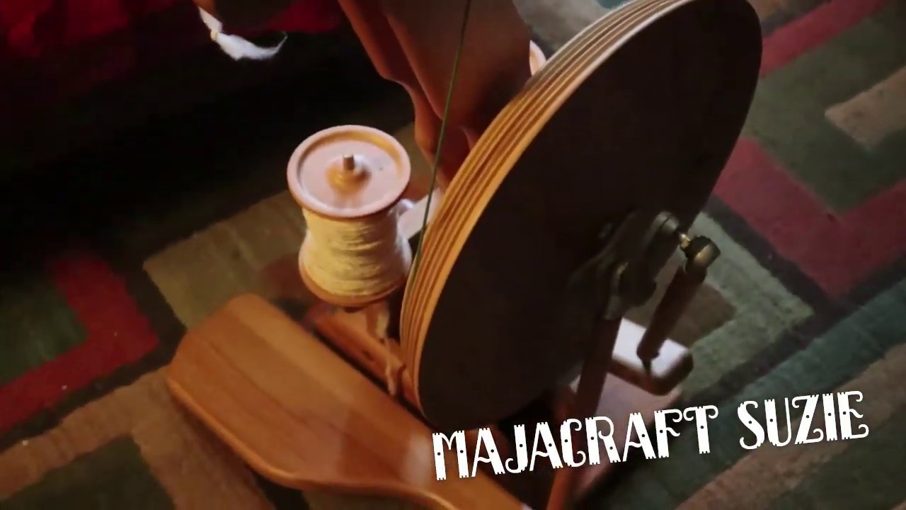Spinning on a MajaCraft Suzie!!! Top of the line spinning wheel