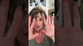 How To Apply Self Tanners To Hands & Feet