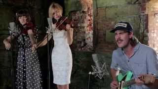 Video voorbeeld van "Rayland Baxter - Ghost Again - 7/27/2013 - Paste Ruins at Newport Folk Festival"