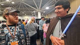 DLJ talks to Star Wars fans from Devils Lake at Twin Cities Con