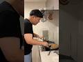 妻が臨月なのに料理ができない夫が心配すぎる動画