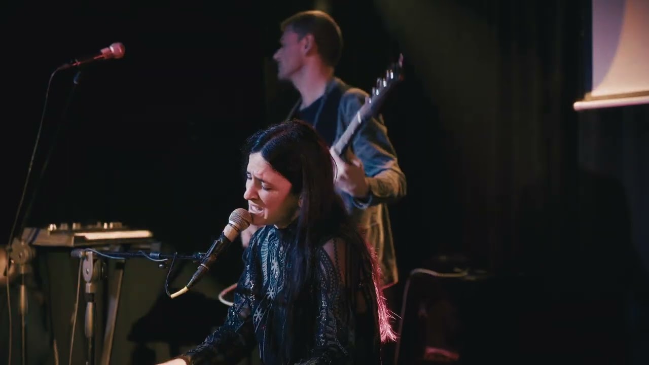 Flavia Zanasi - Reflussi - (Live al Wishlist club, Roma)