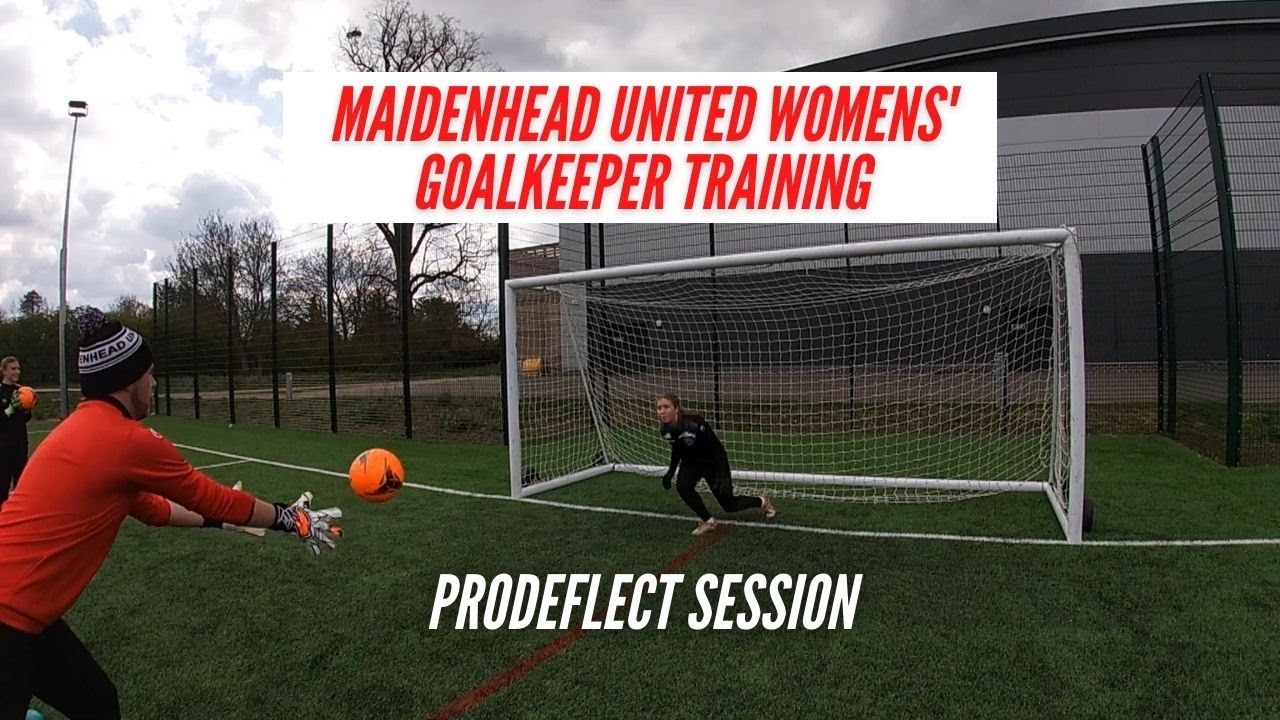 Maidenhead United Women's' Goalkeeper Training | Deflections & Double Saves |