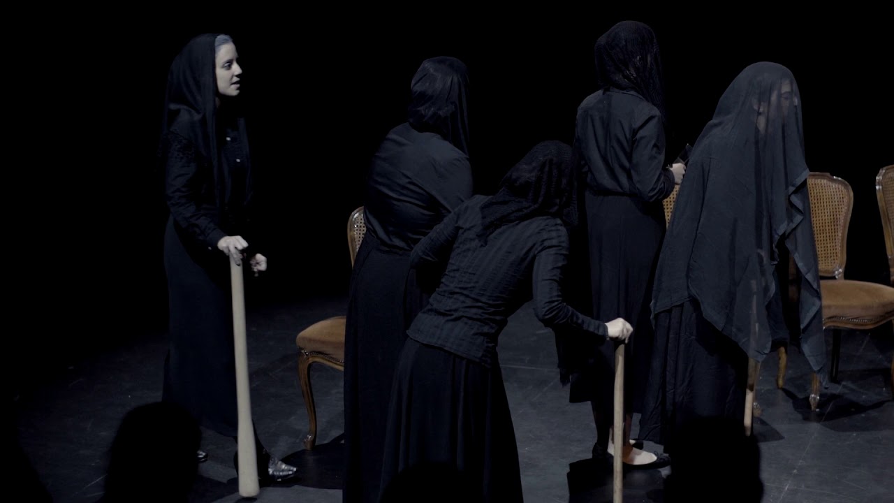 La casa de Bernarda Alba - YouTube