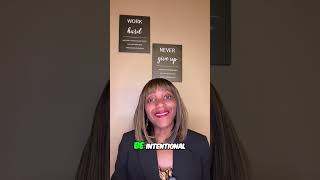 Introverts: Conquer Content Creation & Thrive Online! #shorts