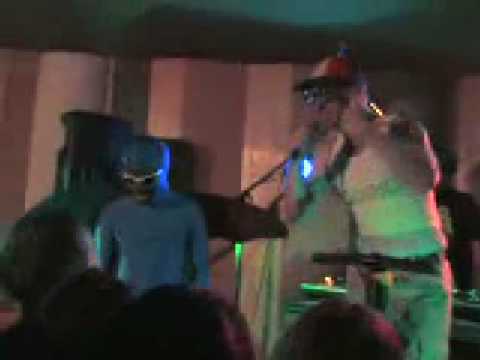 Search Engine Rap Battle - GOOGLE x MSN