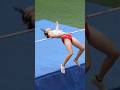 赤ユニが映えるアスリート #陸上女子