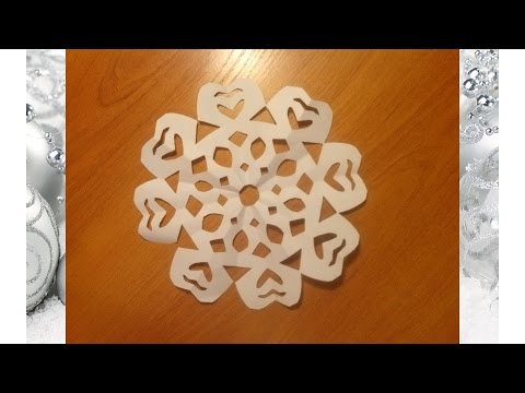 Hvordan lage et snøfnugg ut av papir