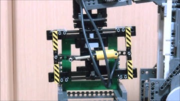 LEGO Mindstorms NXT 5 axis Robot S750 Demo Lego City