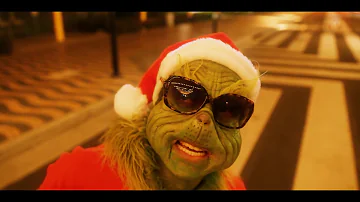 HEARTLESS - The Weeknd (ft. Grinch & Santa) (Music Video Parody)