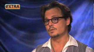 Johnny  Depp   Interview  ( Extra )