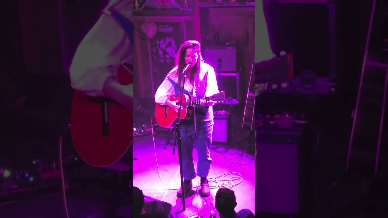 Molly Sarlé - Karaoke Angel LIVE - Santa Fe, New Mexico (Nov 20, 2024)