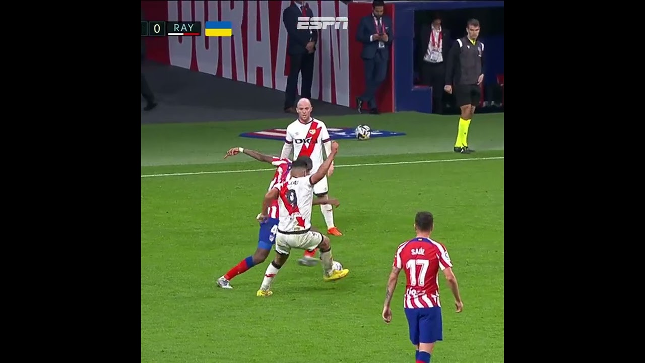 O FALCAO GARCÍA FICOU PISTOLA COM O “BOBINHO” DO ATLÉTICO DE MADRID…🤬🤬 #shorts