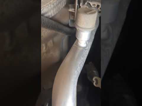 صوت طقطقة في ماكينة الكامري 2019