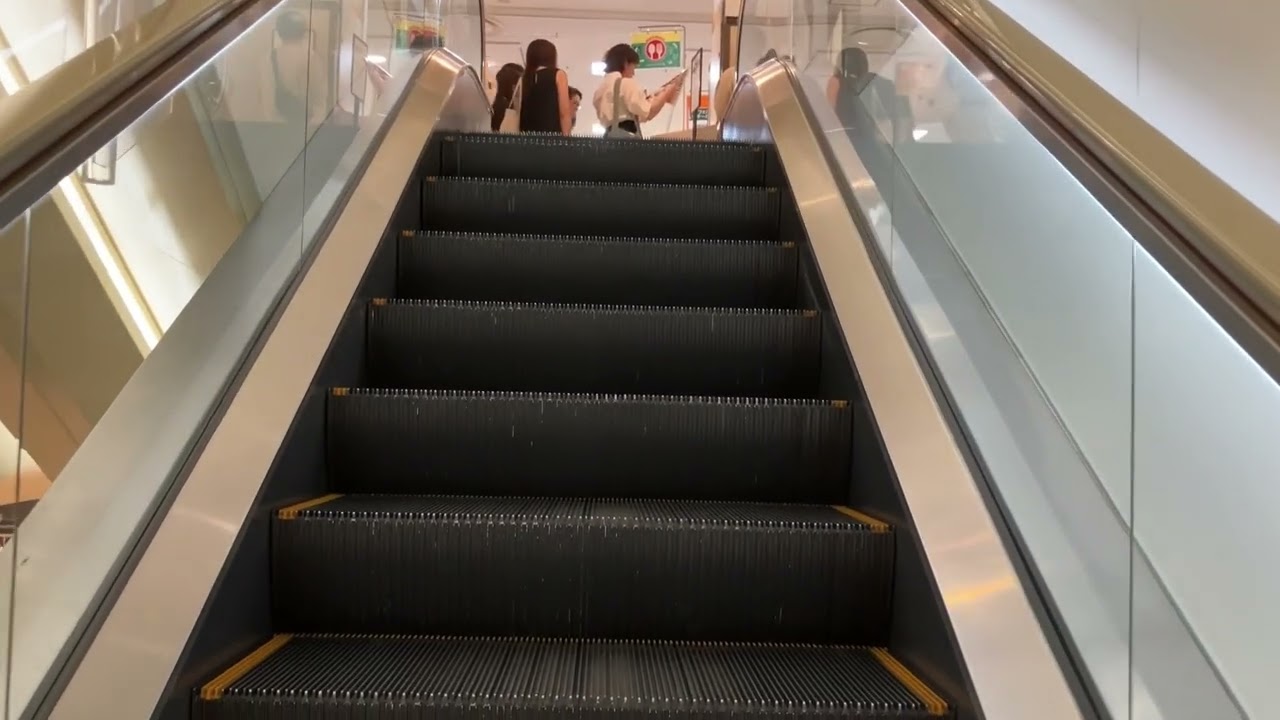 【三菱、オーチス】3X エスカレーター JRセントラルタワーズその2 3X escalator JR Central towers Nagoya Japan
