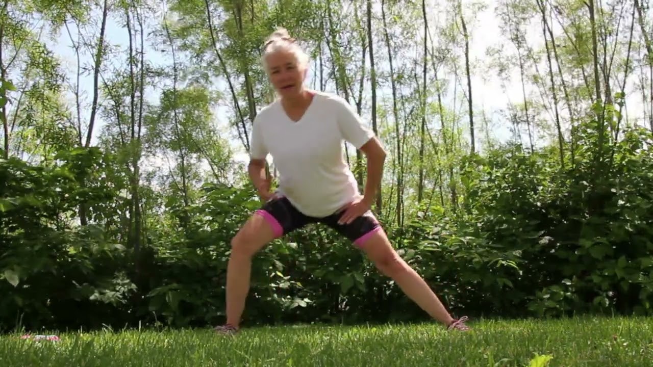 Vélo et étirements debout