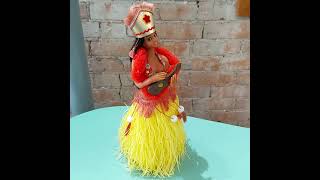 Vintage Musical Hula Girl