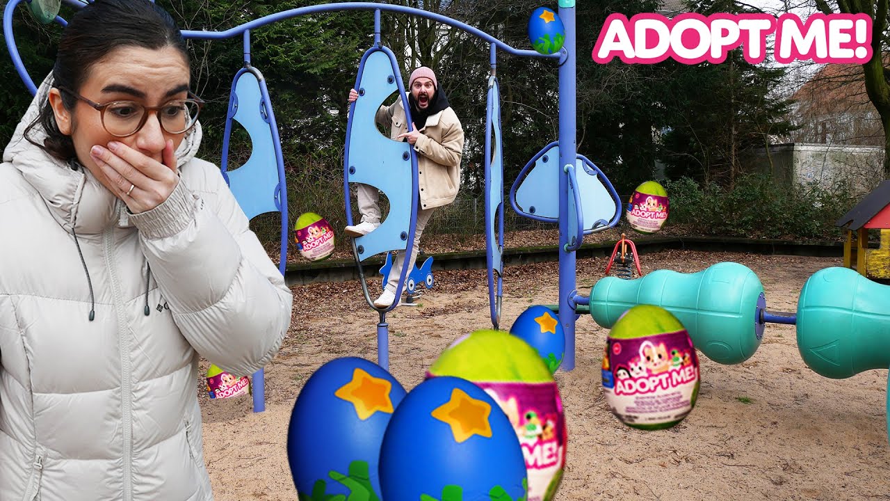 FINDE DIE ADOPT ME PETS AUF DEM SPIELPLATZ! Kaan & Dania suchen Real Life Adopt Me Eggs!