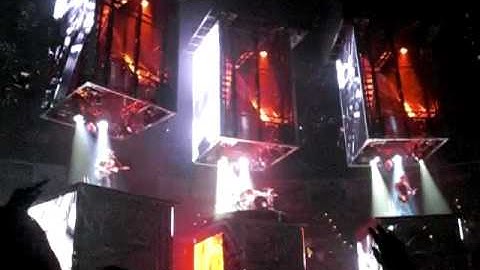 Muse - Intro + Uprising (Live @ Mandalay Bay)