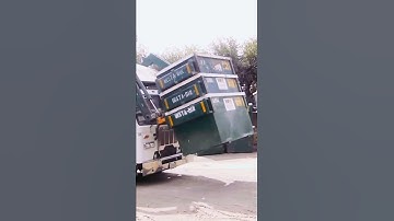 100% hit with trash can #short #sinyslon #garbagetruck #trashcan