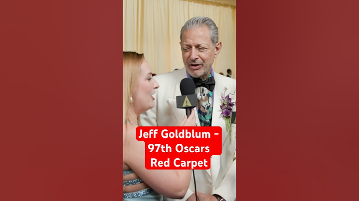 Jeff Goldblum & Amelia Dimoldenberg Sing Broadway Songs Together! | 97th Oscars Red Carpet