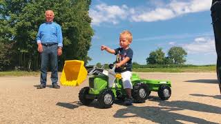 Download Lagu Uitreiking traptrekker aan winnaar Willemien Bos MP3 Download Lagu Uitreiking traptrekker aan winnaar Willemien Bos MP3