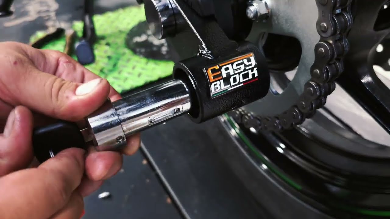 Honda Africa Twin-EasyBlock Wheel Lock