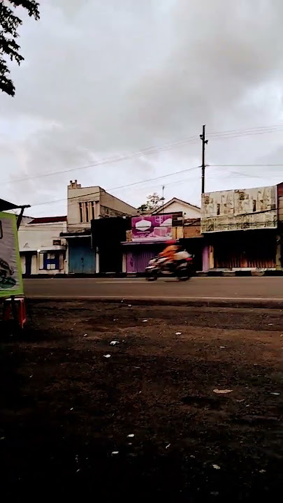 #suasana pagi hari kota Lawang malang#jalanan masih sepi#