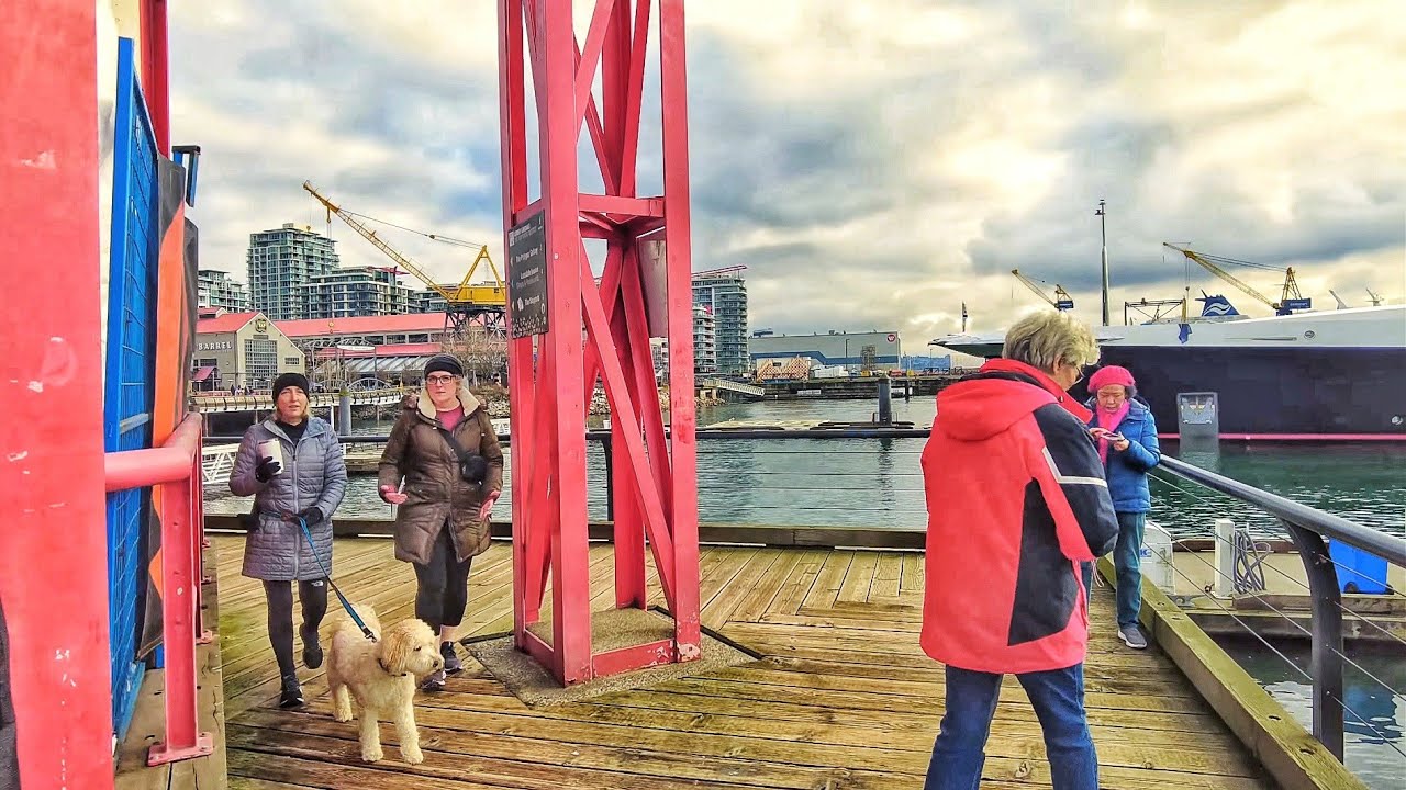 North Vancouver Walk - Lower Lonsdale